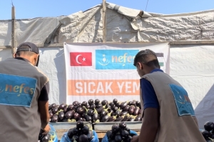 Gazze’de 500 Kişilik Sıcak Yemek Dağıtımı