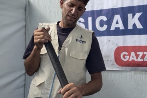 Han Yunus’ta 1000 Kişiye Sıcak Yemek Dağıtımı Gerçekleşti