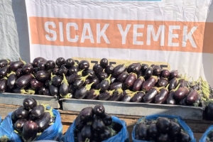 Gazze’de 500 Kişilik Sıcak Yemek Dağıtımı