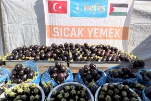 Gazze’de 500 Kişilik Sıcak Yemek Dağıtımı