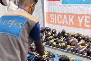 Gazze’de 500 Kişilik Sıcak Yemek Dağıtımı