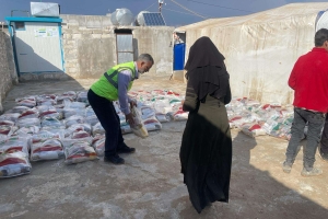 YARDIM KOLİLERİMİZ SURİYE'DEYİZ